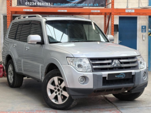 2009 Mitsubishi Shogun 3.2 Di-Dc Elegance Auto 4WD Euro 4 5dr Lwb in Silver — image 3