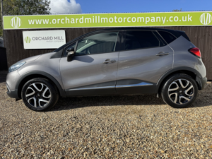 2015 Renault Captur 0.9 Dynamique S Nav Tce 90 in Grey — image 3