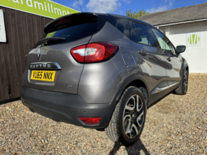 2015 Renault Captur 0.9 Dynamique S Nav Tce 90 in Grey — image 6