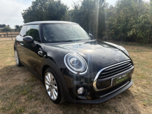 2018 MINI Hatch