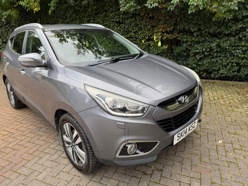 2014 Hyundai Ix35 2.0 Crdi Premium SUV 5dr Diesel Manual 4WD Euro 5 (134 Bhp) in Grey — image 1
