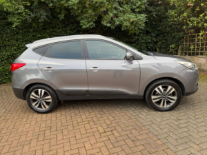 2014 Hyundai Ix35 2.0 Crdi Premium SUV 5dr Diesel Manual 4WD Euro 5 (134 Bhp) in Grey — image 4
