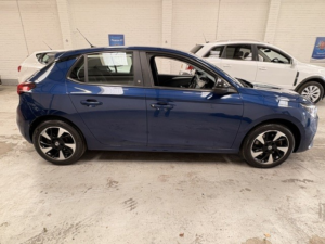 2020 Vauxhall Corsa Electric 50kwh Se Nav in Blue — image 6