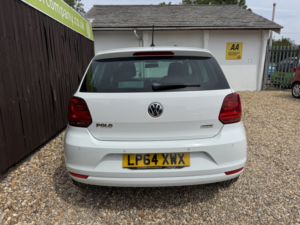 2015 Volkswagen Polo 1.0 Bluemotion Tech Se Design in White — image 5