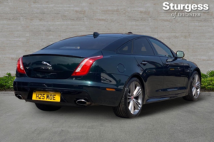 2016 Jaguar Xj 3.0d V6 R-Sport Saloon 4dr Diesel Auto Euro 6 (s/s) (300 Ps) in Green — image 6