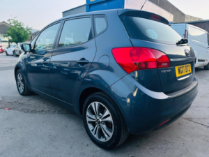 2017 Kia Venga 1.4 2 Euro 6 (s/s) 5dr in Blue — image 3