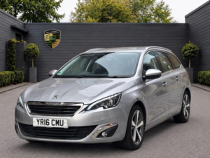 2016 Peugeot 308 Sw 1.2 Puretech Allure Eat Euro 6 (s/s) 5dr in Grey — image 5