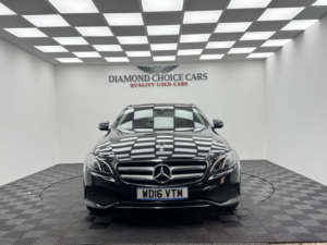 2016 Mercedes-Benz E Class 2.0 E220d Se in Black — image 3