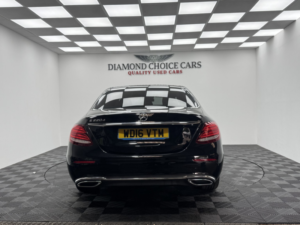 2016 Mercedes-Benz E Class 2.0 E220d Se in Black — image 6
