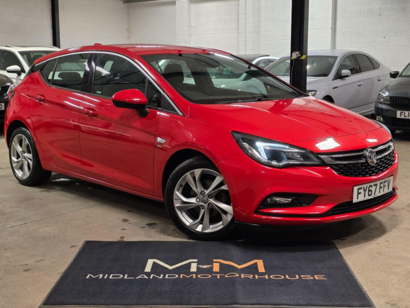 2017 Vauxhall Astra 1.4i Sri Nav Euro 6 5dr in Red — image 1