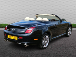 2007 Lexus Sc 4.3 430 2dr in Black — image 6