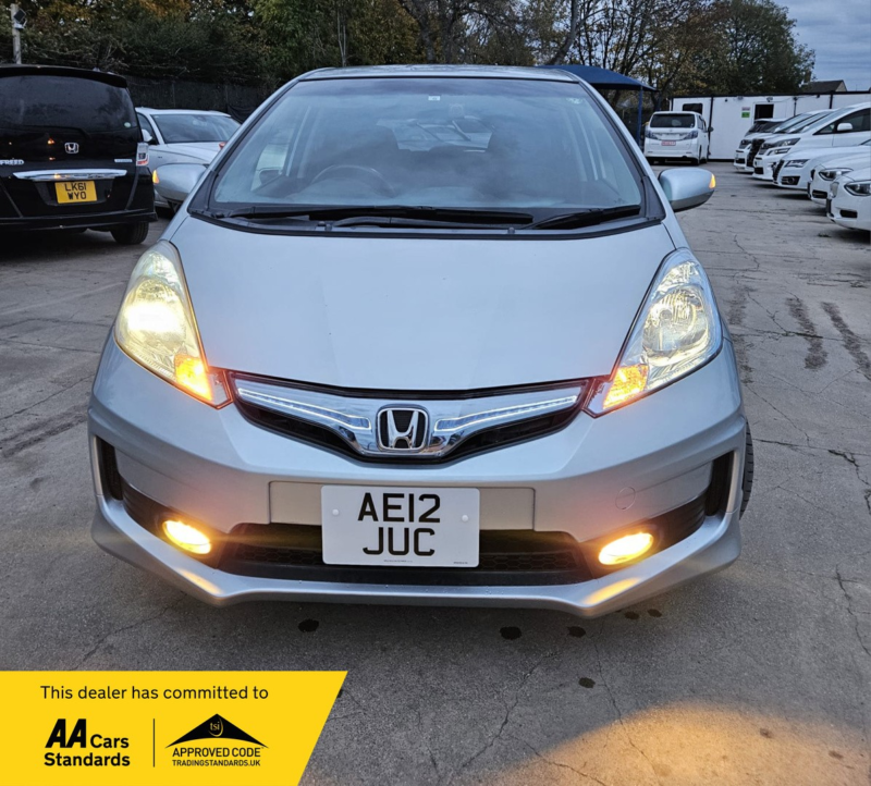 2012 Honda Fit Hybrid - Rs Sports Version - 1.5l - Automatic - Ulez Pass - Free 18 Months Gold Warranty And 12months Breakdown Cover. in Silver — image 1