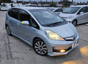 2012 Honda Fit Hybrid - Rs Sports Version - 1.5l - Automatic - Ulez Pass - Free 18 Months Gold Warranty And 12months Breakdown Cover. in Silver — image 2