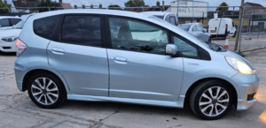 2012 Honda Fit Hybrid - Rs Sports Version - 1.5l - Automatic - Ulez Pass - Free 18 Months Gold Warranty And 12months Breakdown Cover. in Silver — image 3