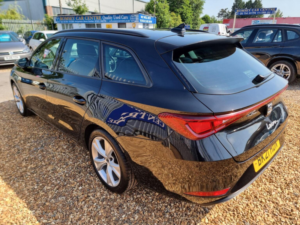 2021 SEAT Leon 1.5 Tsi Evo Fr Euro 6 (s/s) 5dr in Black — image 5
