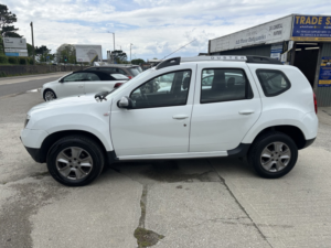 2016 Dacia Duster 1.5 Laureate Dci 110 4x2 in White — image 5