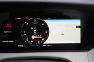 2019 Land Rover Range Rover Velar 3.0 D300 Se Auto 4WD Euro 6 (s/s) 5dr in Black — image 6