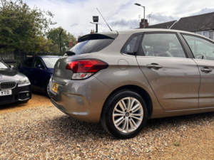 2015 Citroen C4 1.6 Bluehdi Flair Euro 6 (s/s) 5dr in Grey — image 6