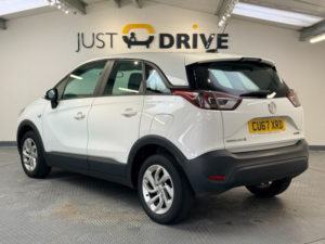 2017 Vauxhall Crossland X 1.2 Se Ecotec S/s 5d 109 Bhp in White — image 5