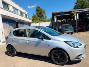 2019 Vauxhall Corsa 1.4i Griffin Auto Euro 6 5dr in Silver — image 2