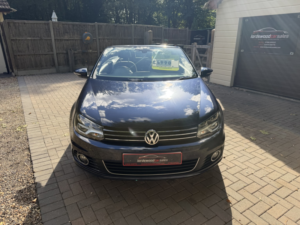2013 Volkswagen Eos 2.0 Tdi Bluemotion Tech Sport Automatic in Blue — image 2