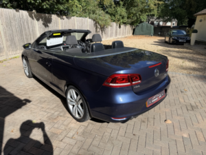 2013 Volkswagen Eos 2.0 Tdi Bluemotion Tech Sport Automatic in Blue — image 6