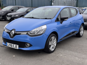 2016 Renault Clio 1.5 Dynamique Nav Dci 90 in Blue — image 6