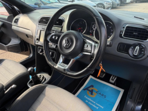 2016 Volkswagen Polo 1.2 Tsi Bluemotion Tech R-Line Euro 6 (s/s) 5dr in Black — image 3