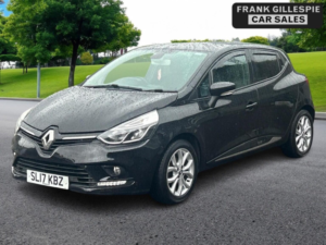 2017 Renault Clio 1.2 16v Dynamique Nav Euro 6 5dr in Black — image 3