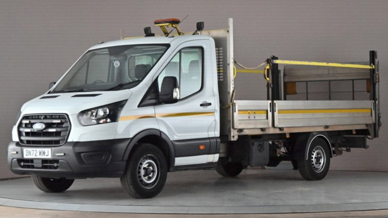 2022 Ford Transit 2.0 350 Ecoblue Hd Leader Dropside Flatbed 2dr Diesel Manual Rwd L4 Euro 6 130 Ps in White — image 1