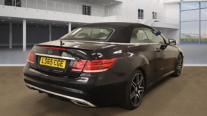 2015 Mercedes-Benz E Class 3.5 E400 V6 Amg Line in Black — image 3