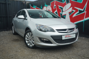 2014 Vauxhall Astra 2.0 Cdti Elite Hatchback 5dr Diesel Auto Euro 5 (165 Ps) in Silver — image 2
