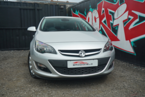 2014 Vauxhall Astra 2.0 Cdti Elite Hatchback 5dr Diesel Auto Euro 5 (165 Ps) in Silver — image 4