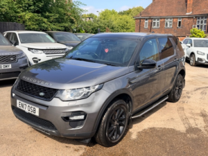 2017 Land Rover Discovery Sport Td4 Se Tech in Grey — image 4