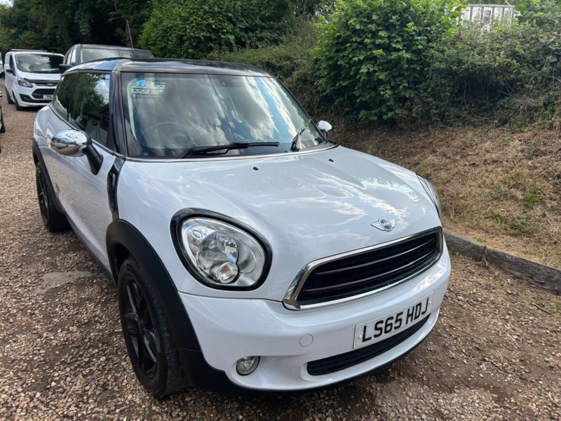 2015 MINI Paceman 1.6 Cooper Paceman in White — image 1