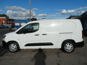 2020 Peugeot Partner 1.5 Bluehdi 950 Professional Long Panel Van Lwb Euro 6 6dr in White — image 5