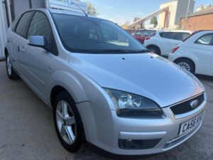 2007 Ford Focus 1.6 Titanium 5dr in Silver — image 6