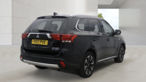 2017 Mitsubishi Outlander 2.0 H 12kwh 4h in Black — image 3