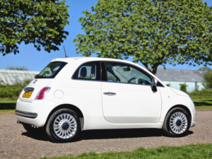 2012 Fiat 500 1.2 Lounge Dualogic Euro 4 3dr in White — image 4