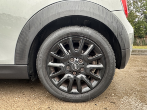 2014 MINI Hatch 1.5 Cooper 3-Door Hatch in Grey — image 4
