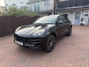 2014 Porsche Macan 3.6t V6 Turbo Pdk 4WD Euro 6 (s/s) 5dr in Black — image 3