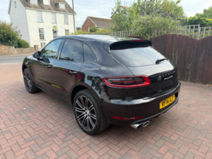 2014 Porsche Macan 3.6t V6 Turbo Pdk 4WD Euro 6 (s/s) 5dr in Black — image 5