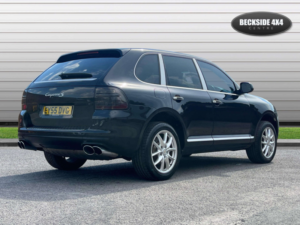 2005 Porsche Cayenne 3.2 Cayenne Tiptronic S 4WD 5dr in Black — image 4