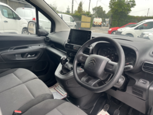 2019 Citroen Berlingo 1.5 Bluehdi 1000 Enterprise M in White — image 3