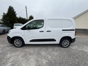 2019 Citroen Berlingo 1.5 Bluehdi 1000 Enterprise M in White — image 5
