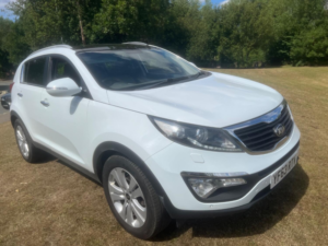 2013 Kia Sportage 2.0 Crdi Kx-4 in White — image 4