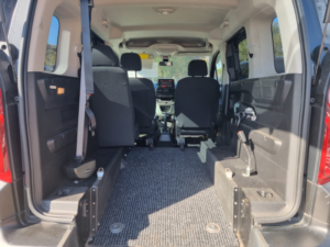 2021 Citroen Berlingo 1.5 Bluehdi Feel in Black — image 3