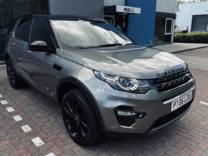2017 Land Rover Discovery Sport 2.0 Sd4 Hse Black in Silver — image 4