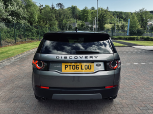 2017 Land Rover Discovery Sport 2.0 Sd4 Hse Black in Silver — image 6