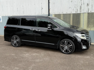 2010 Nissan Elgrand E52 2.5l Highway Star in Black — image 5